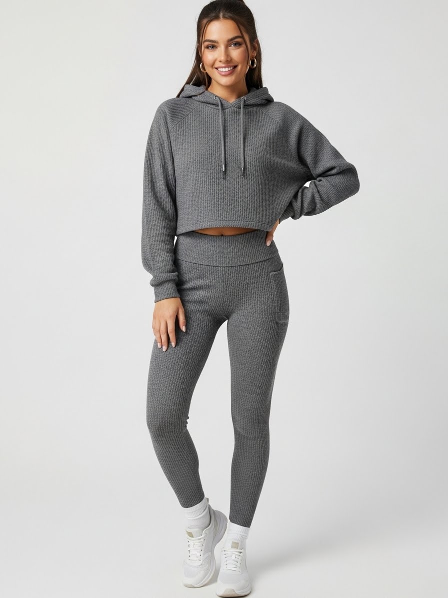 Cropped Thermal Hoodie with High-Waist Leggings outfit