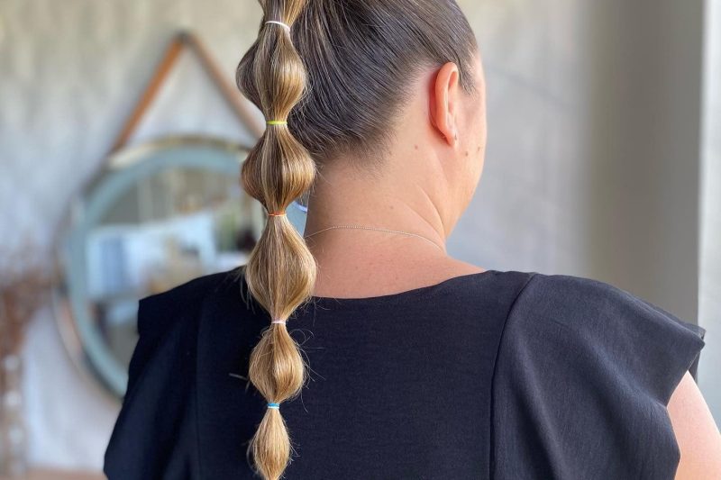 Beautiful December Ponytail Hairstyles for Women