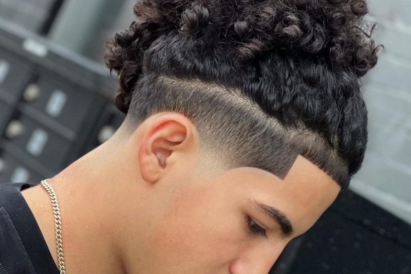 Best Men’s Haircuts For Curly/Coily Hair – Helpful Tips To Maintain Curly/Coily Hair